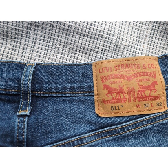 Levis 511 Men's 30x32 Slim Fit Medium Wash Mid Rise Straight Denim Blue Jeans - Picture 7 of 9